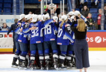 Women's+ice+hockey+pic